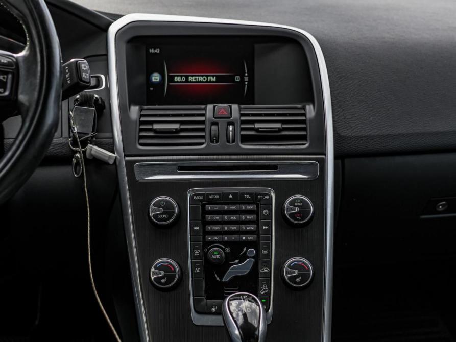 Volvo XC60 I Рестайлинг Санкт-Петербург  - изображение 7