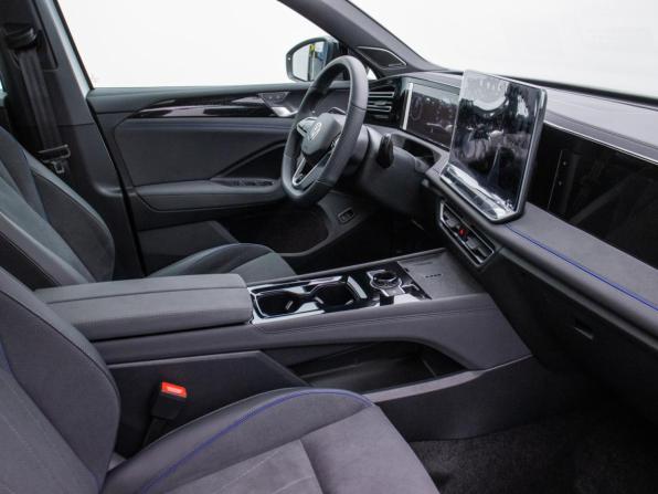 Volkswagen Tiguan III (China Market) с пробегом 2025 года, цена 4 854 000 рублей, 2300 км, внедорожник, Автокод Объявления