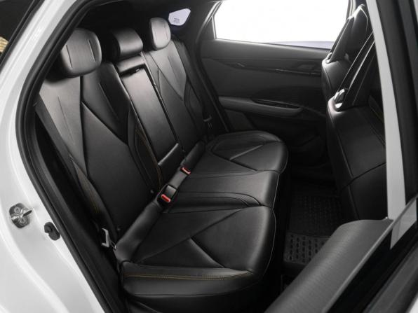 Changan UNI-V I с пробегом 2023 года, цена 2 099 000 рублей, 82914 км, лифтбек, Автокод Объявления