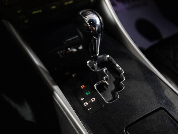 Lexus IS II Рестайлинг 2 с пробегом 2011 года, цена 1 500 000 рублей, 195742 км, седан, Автокод Объявления