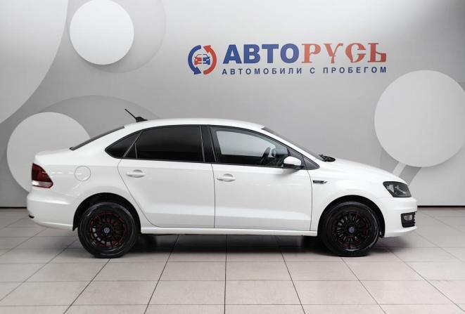 Volkswagen Polo V Рестайлинг с пробегом 2019 года, цена 888 000 рублей, 165651 км, седан, Автокод Объявления