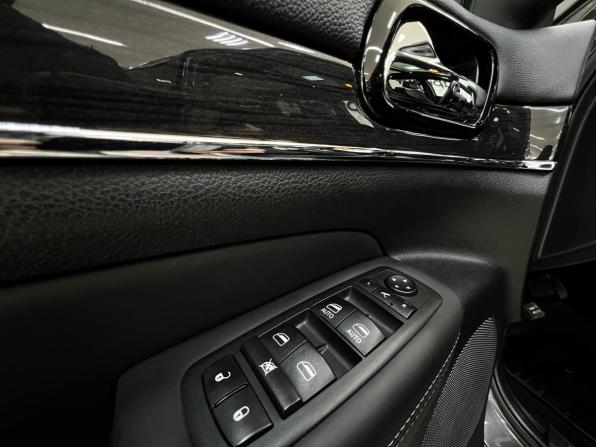 Jeep Grand Cherokee IV (WK2) Рестайлинг с пробегом 2021 года, цена 4 400 000 рублей, 122888 км, внедорожник, Автокод Объявления