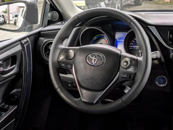 Toyota Auris II Рестайлинг с пробегом 2016 года, цена 1 799 900 рублей, 240000 км, универсал, Автокод Объявления