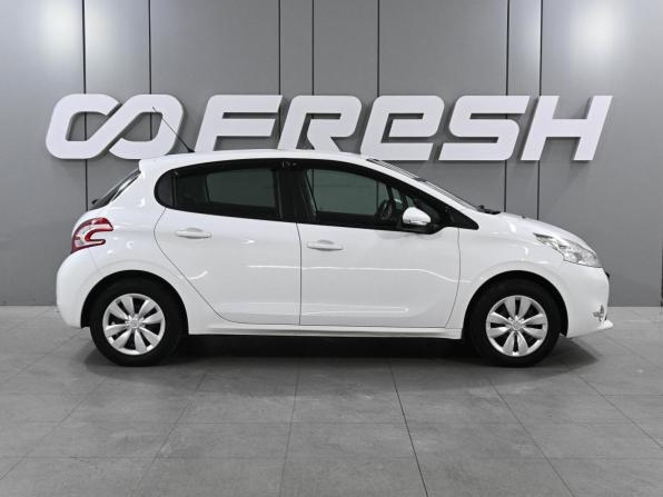 Peugeot 208 I с пробегом 2014 года, цена 649 000 рублей, 163020 км, хэтчбек, Автокод Объявления