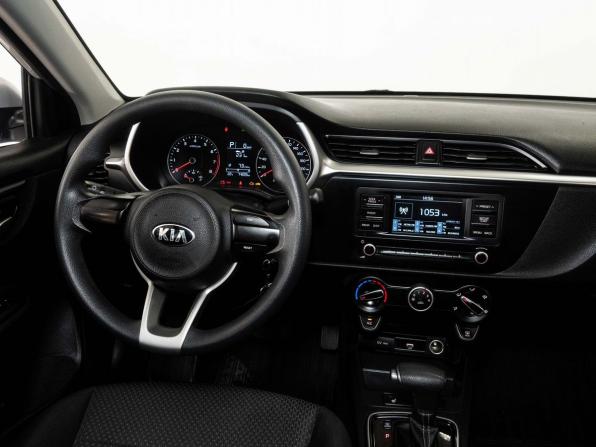Kia Rio IV Рестайлинг с пробегом 2021 года, цена 1 740 000 рублей, 75000 км, седан, Автокод Объявления