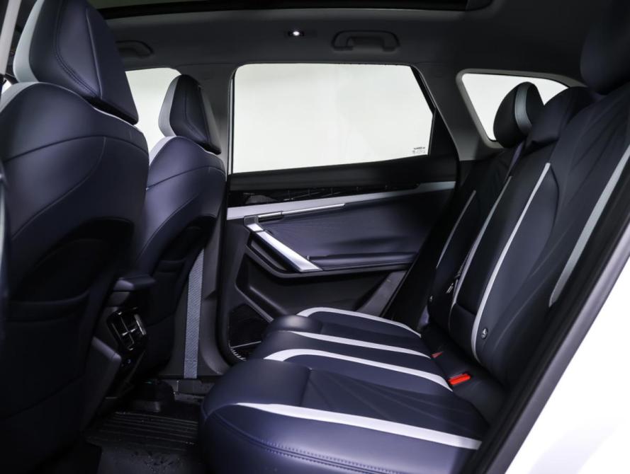 Geely Atlas II Москва  - изображение 12