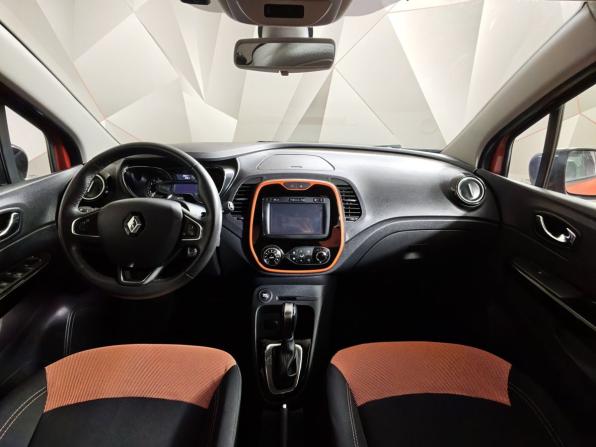 Renault Kaptur I с пробегом 2016 года, цена 1 593 000 рублей, 30629 км, внедорожник, Автокод Объявления