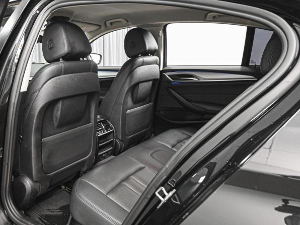 BMW 5 серии VII (G30/G31/G38) с пробегом 2019 года, цена 2 668 000 рублей, 240053 км, седан, Автокод Объявления