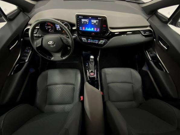 Новый Toyota C-HR I Рестайлинг 2022 года, цена 2 800 000 рублей, внедорожник, Автокод Объявления