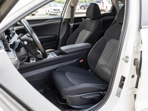 Kia K5 III с пробегом 2021 года, цена 2 215 000 рублей, 47150 км, седан, Автокод Объявления