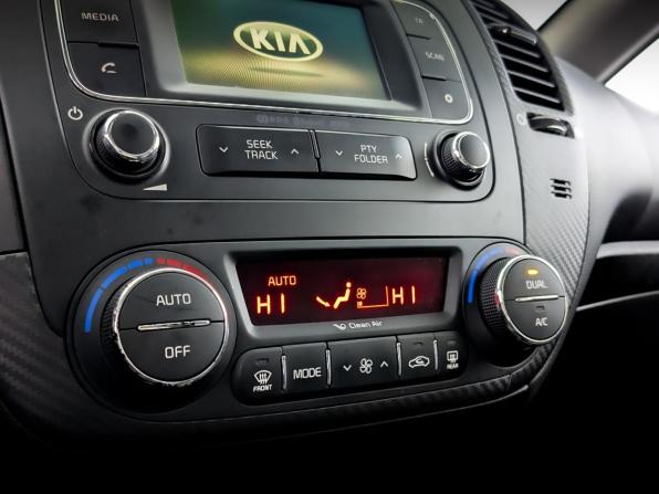 Kia Cerato III с пробегом 2016 года, цена 1 350 000 рублей, 96160 км, седан, Автокод Объявления