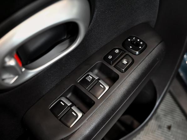 Kia Soul II Рестайлинг с пробегом 2018 года, цена 1 850 000 рублей, 66907 км, хэтчбек, Автокод Объявления