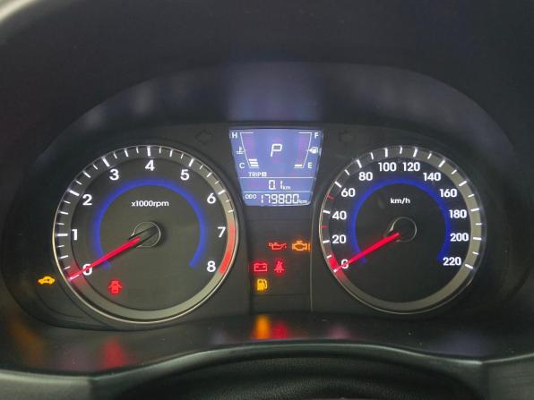 Hyundai Solaris I с пробегом 2012 года, цена 849 000 рублей, 178000 км, хэтчбек, Автокод Объявления