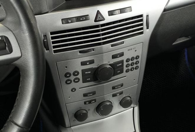 Opel Astra H Рестайлинг с пробегом 2010 года, цена 490 000 рублей, 228899 км, седан, Автокод Объявления