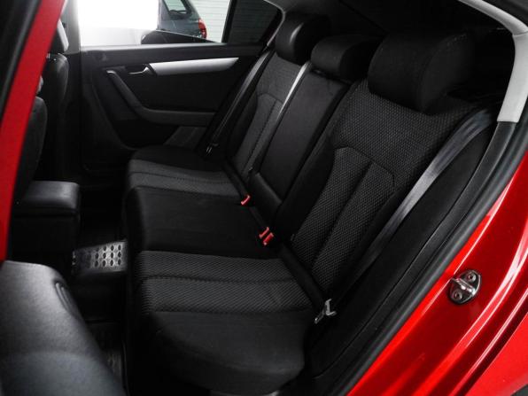 Volkswagen Passat B7 с пробегом 2012 года, цена 979 000 рублей, 215529 км, седан, Автокод Объявления