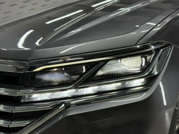 Volkswagen Touareg III с пробегом 2021 года, цена 6 344 000 рублей, 47955 км, внедорожник, Автокод Объявления