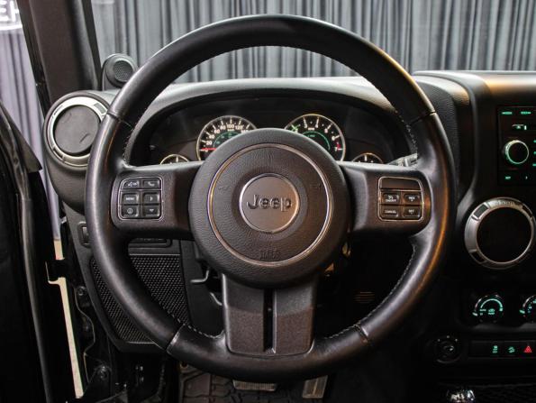Jeep Wrangler III (JK) с пробегом 2012 года, цена 2 549 000 рублей, 199475 км, внедорожник, Автокод Объявления