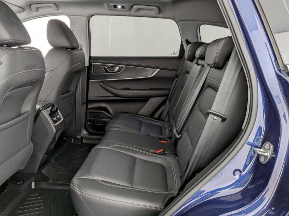 Chery Tiggo 8 I Рестайлинг с пробегом 2023 года, цена 1 990 000 рублей, 34266 км, внедорожник, Автокод Объявления