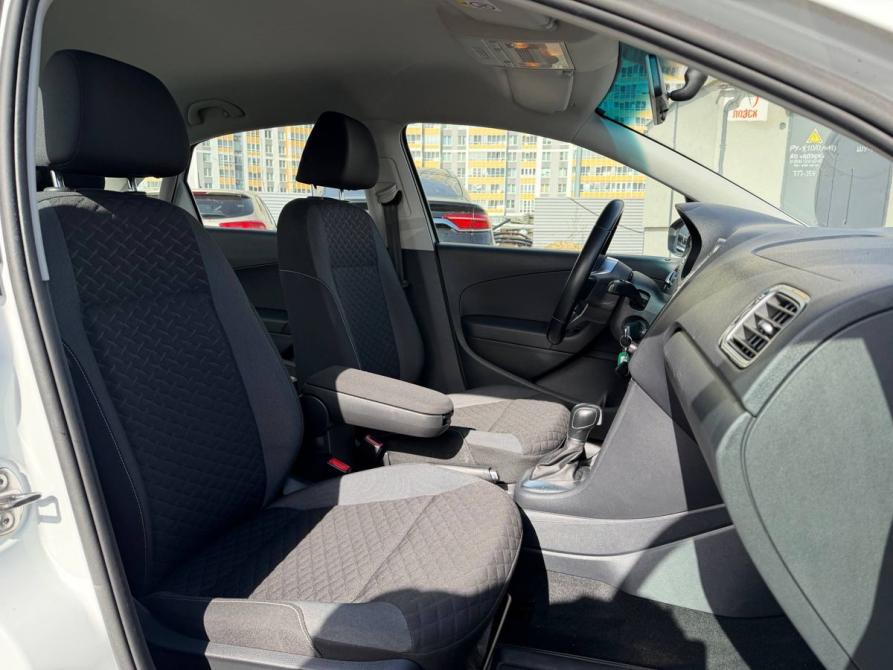Volkswagen Polo V Рестайлинг Санкт-Петербург  - изображение 21