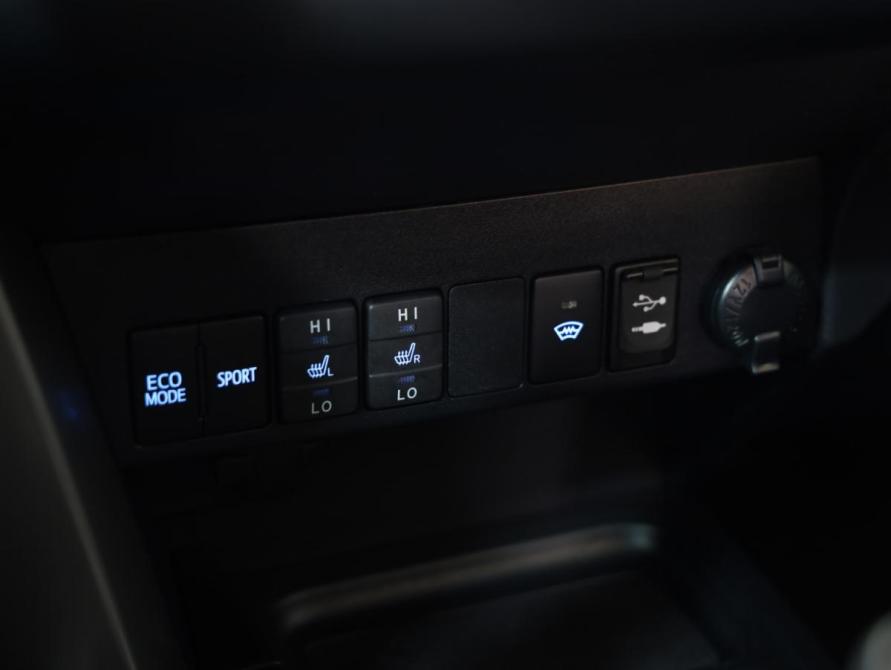 Toyota RAV4 IV (XA40) Рестайлинг Санкт-Петербург  - изображение 17