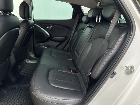 Hyundai ix35 I Рестайлинг с пробегом 2015 года, цена 1 420 000 рублей, 215784 км, внедорожник, Автокод Объявления