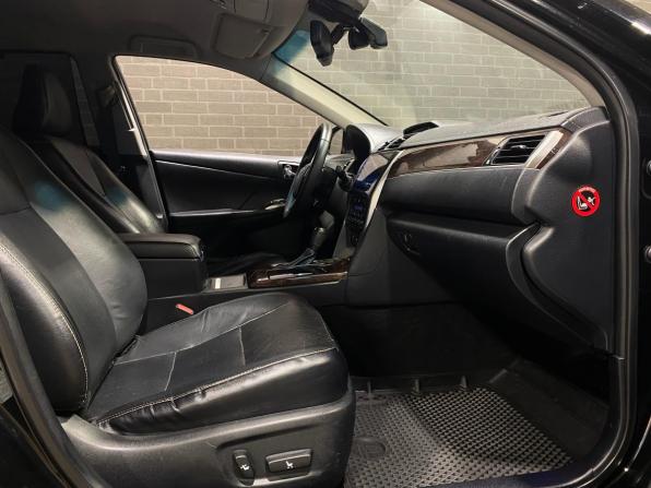 Toyota Camry VII (XV50) Рестайлинг с пробегом 2016 года, цена 2 080 000 рублей, 193156 км, седан, Автокод Объявления