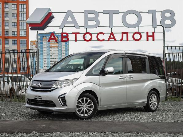 Honda Stepwgn V с пробегом 2016 года, цена 1 940 000 рублей, 75645 км, минивэн, Автокод Объявления