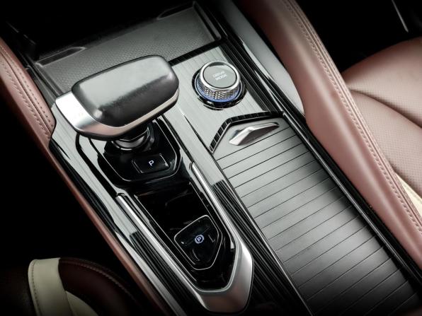 Geely Monjaro I с пробегом 2023 года, цена 3 100 000 рублей, 59132 км, внедорожник, Автокод Объявления