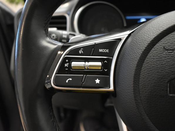 Kia Ceed III Рестайлинг с пробегом 2022 года, цена 1 630 000 рублей, 85500 км, хэтчбек, Автокод Объявления