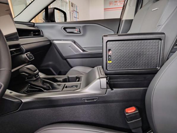 Новый Toyota RAV4 VI (XA60) 2026 года, цена 5 000 000 рублей, внедорожник, Автокод Объявления