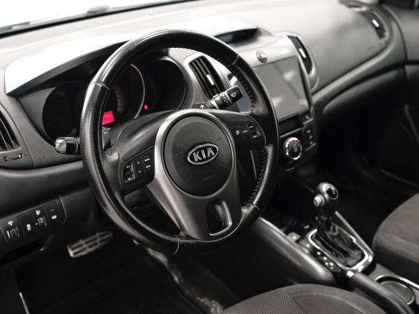 Kia Cerato II с пробегом 2011 года, цена 550 000 рублей, 246068 км, купе, Автокод Объявления