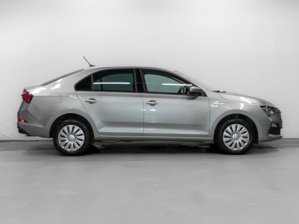 Skoda Rapid II с пробегом 2022 года, цена 1 790 000 рублей, 30252 км, лифтбек, Автокод Объявления