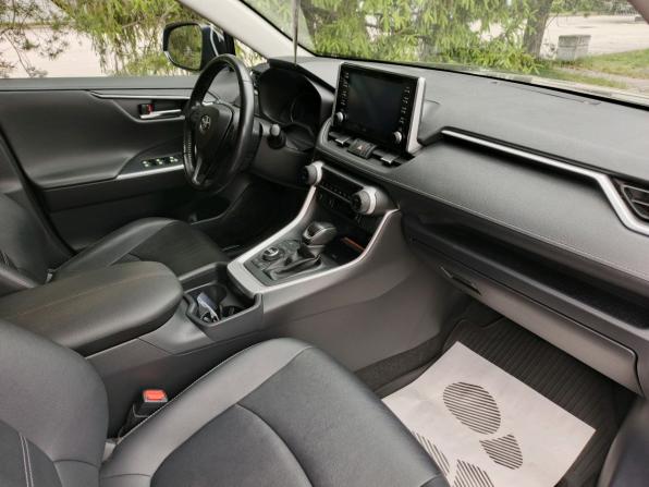 Toyota RAV4 V (XA50) с пробегом 2022 года, цена 3 350 000 рублей, 105773 км, внедорожник, Автокод Объявления
