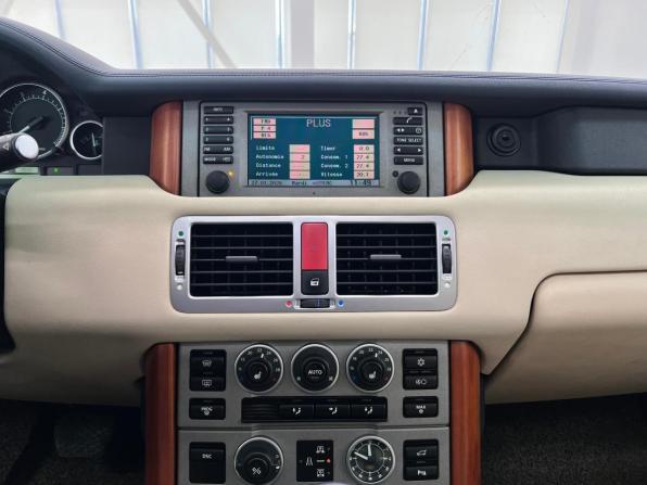 Land Rover Range Rover III с пробегом 2003 года, цена 1 020 000 рублей, 239511 км, внедорожник, Автокод Объявления