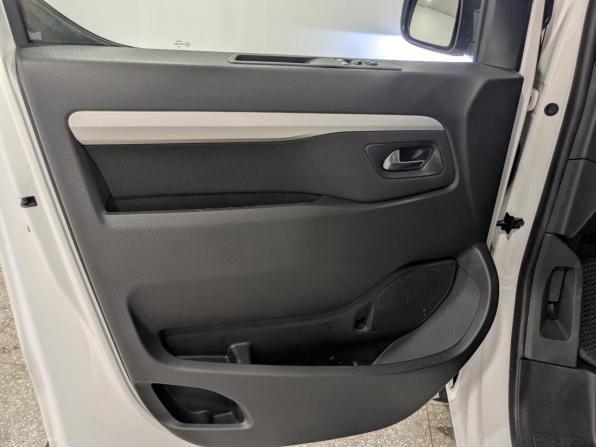 Opel Zafira Life I с пробегом 2020 года, цена 3 770 000 рублей, 60690 км, минивэн, Автокод Объявления