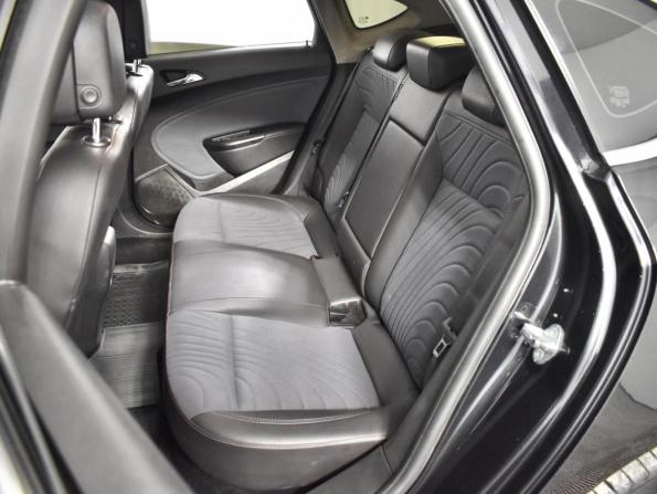 Opel Astra J Рестайлинг с пробегом 2013 года, цена 723 200 рублей, 214004 км, седан, Автокод Объявления
