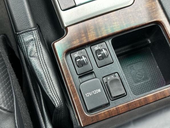 Toyota Land Cruiser Prado 150 Series с пробегом 2011 года, цена 2 859 000 рублей, 149174 км, внедорожник, Автокод Объявления