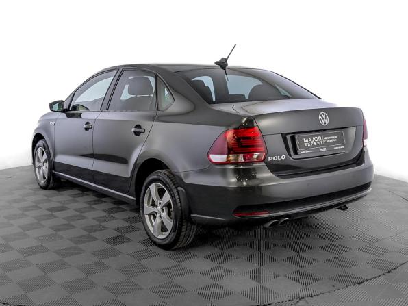 Volkswagen Polo V Рестайлинг с пробегом 2018 года, цена 1 200 000 рублей, 115012 км, седан, Автокод Объявления