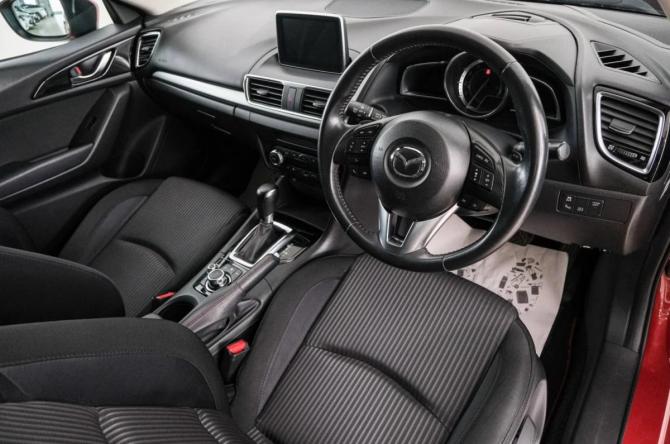 Mazda Axela III с пробегом 2015 года, цена 1 499 000 рублей, 113000 км, хэтчбек, Автокод Объявления