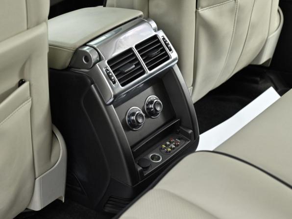Land Rover Range Rover III Рестайлинг 2 с пробегом 2010 года, цена 1 139 000 рублей, 161777 км, внедорожник, Автокод Объявления