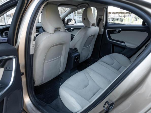 Volvo S60 II с пробегом 2011 года, цена 598 000 рублей, 400690 км, седан, Автокод Объявления
