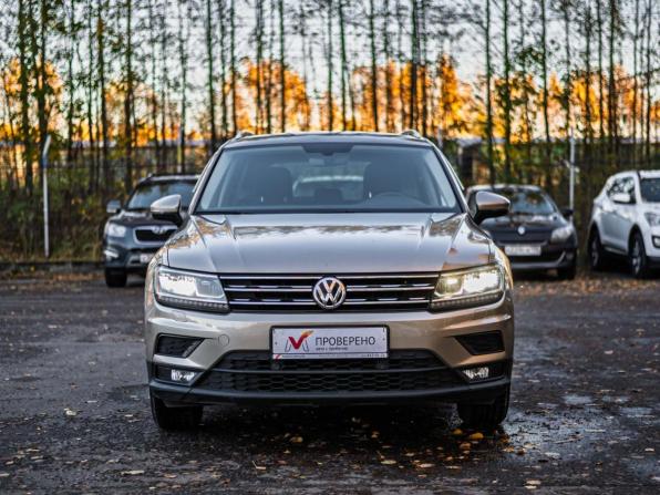 Volkswagen Tiguan II с пробегом 2017 года, цена 1 990 000 рублей, 96479 км, внедорожник, Автокод Объявления