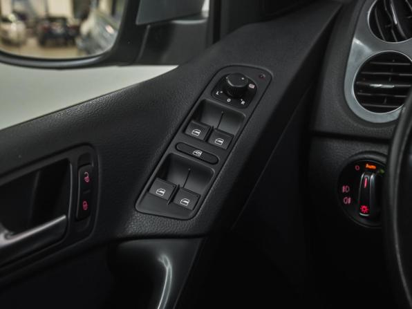 Volkswagen Tiguan I Рестайлинг с пробегом 2013 года, цена 1 449 000 рублей, 189955 км, внедорожник, Автокод Объявления