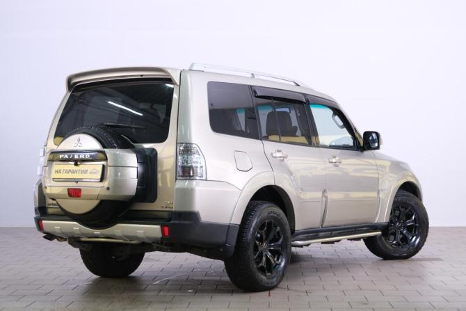 Mitsubishi Pajero IV с пробегом 2007 года, цена 1 849 000 рублей, 242608 км, внедорожник, Автокод Объявления