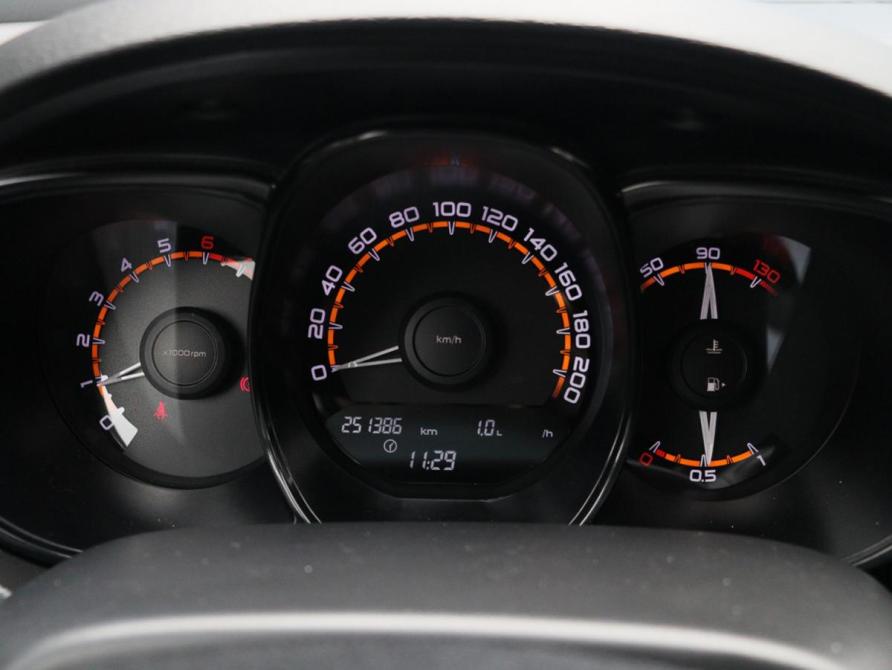 Lada (ВАЗ) Vesta I Москва  - изображение 15