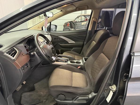 Mitsubishi Xpander I с пробегом 2022 года, цена 2 047 000 рублей, 52753 км, внедорожник, Автокод Объявления