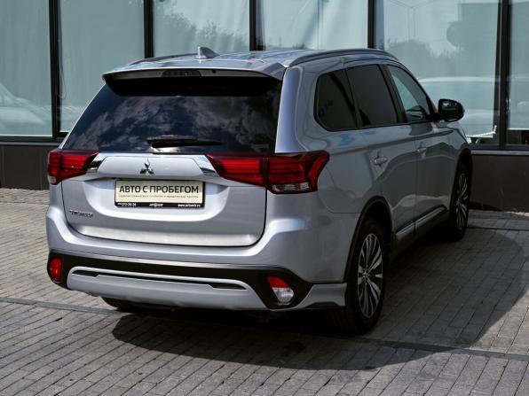 Mitsubishi Outlander III Рестайлинг 3 с пробегом 2020 года, цена 2 326 000 рублей, 120627 км, внедорожник, Автокод Объявления