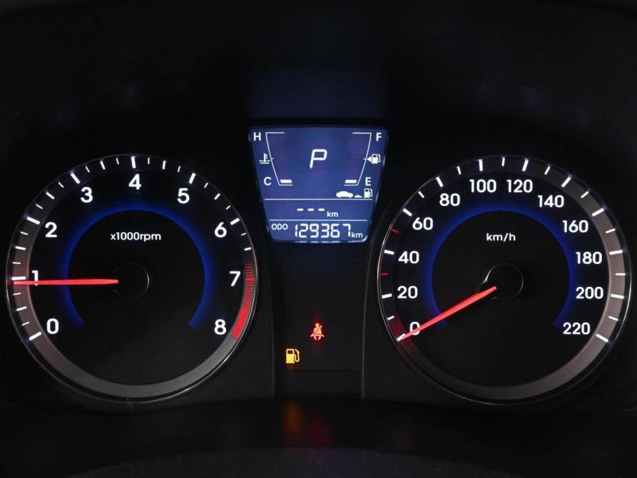 Hyundai Solaris I Ростов-на-Дону  - изображение 15