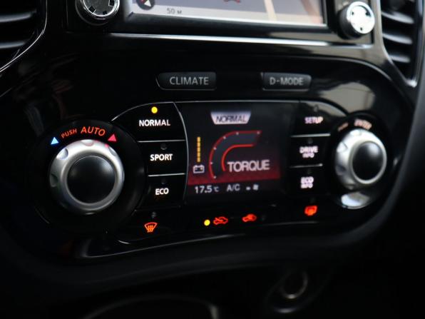 Nissan Juke I с пробегом 2013 года, цена 950 000 рублей, 156151 км, внедорожник, Автокод Объявления