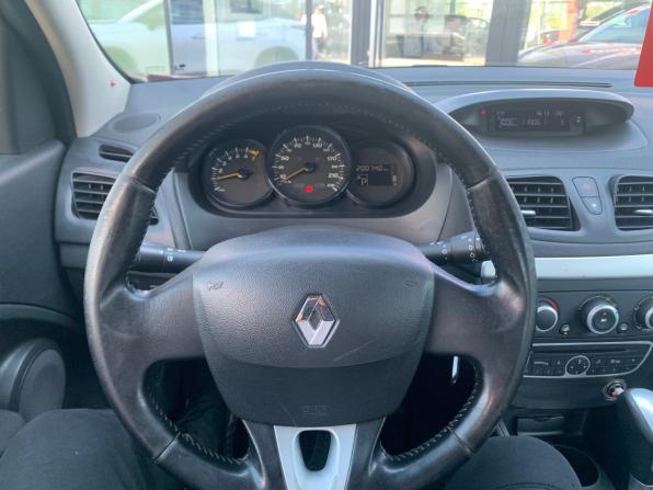 Renault Fluence I с пробегом 2012 года, цена 720 000 рублей, 200740 км, седан, Автокод Объявления